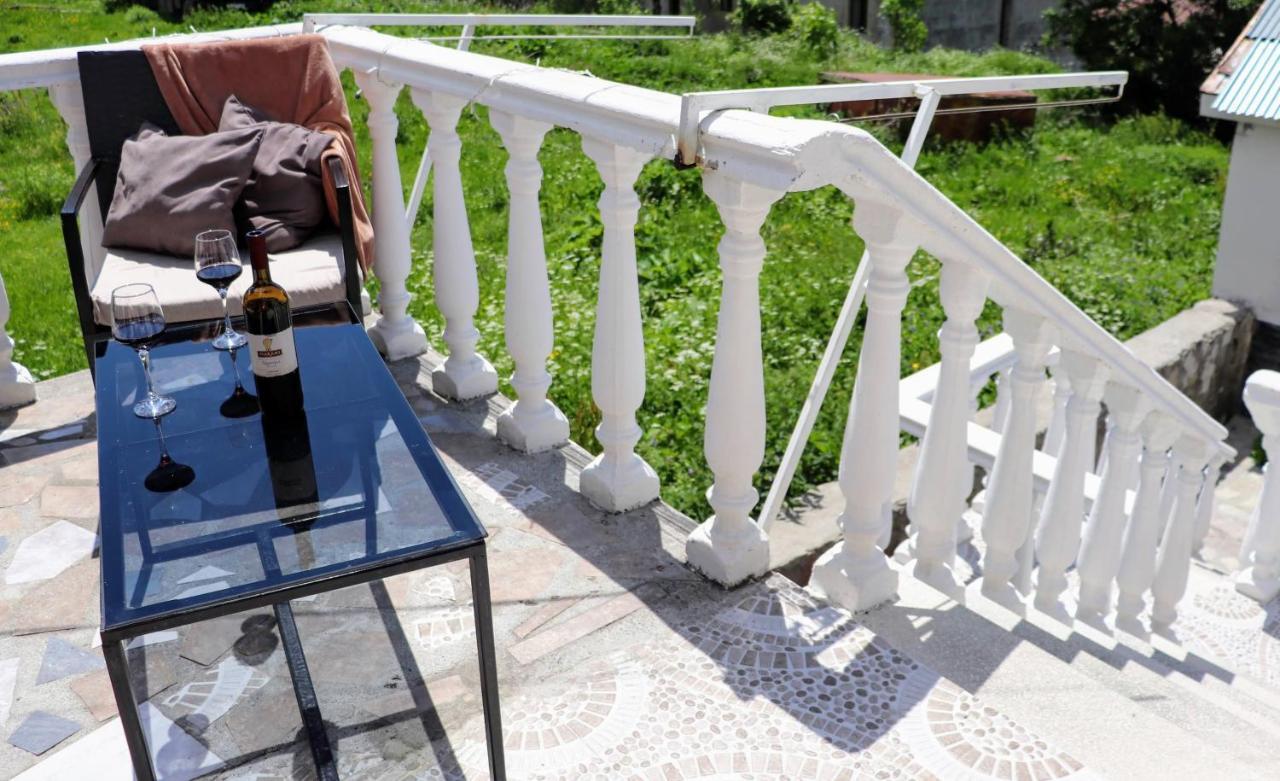 Hotel Nestt كازباجي المظهر الخارجي الصورة